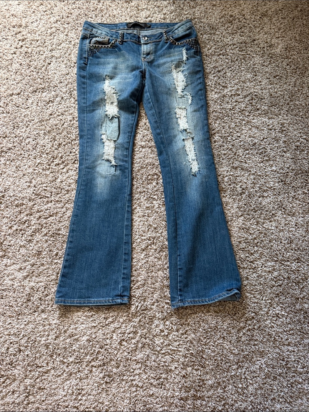 Women’s twentyone black distressed jeans